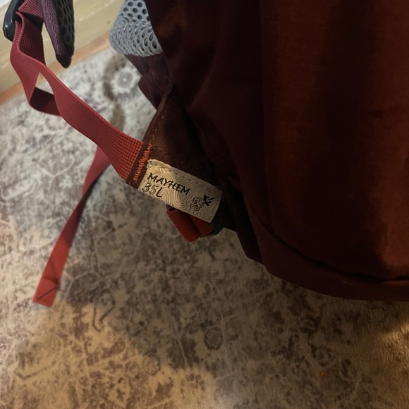 Volkano Shield Maroon Backpack - Picture 3 of 3